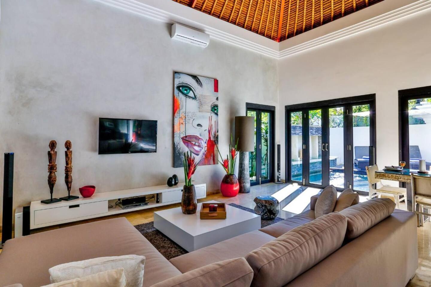 The Residence Seminyak Buitenkant foto