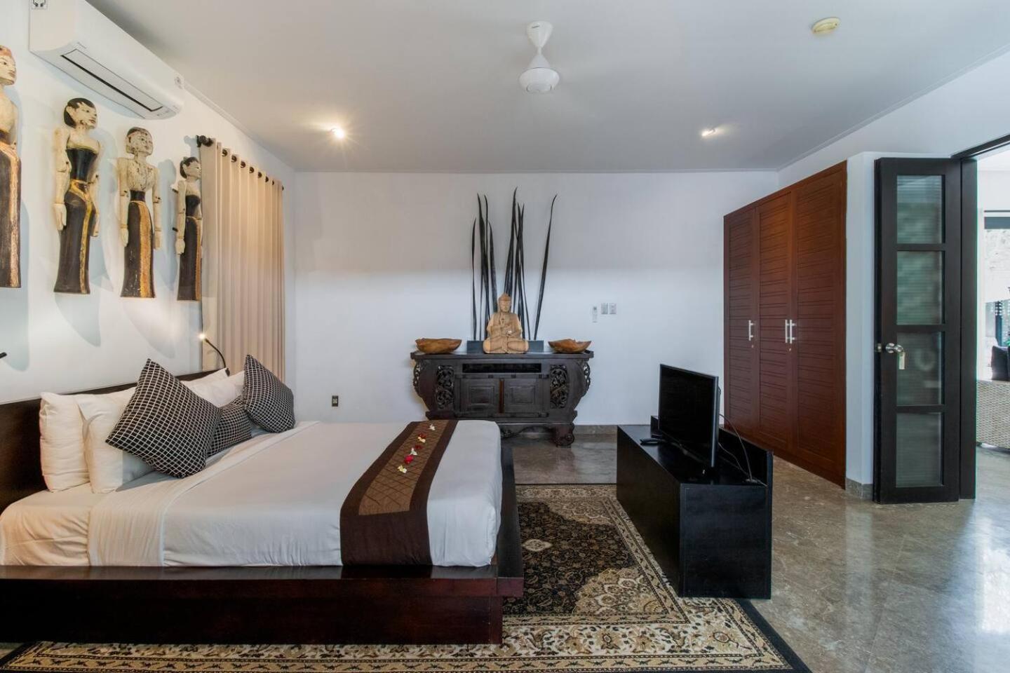 The Residence Seminyak Buitenkant foto