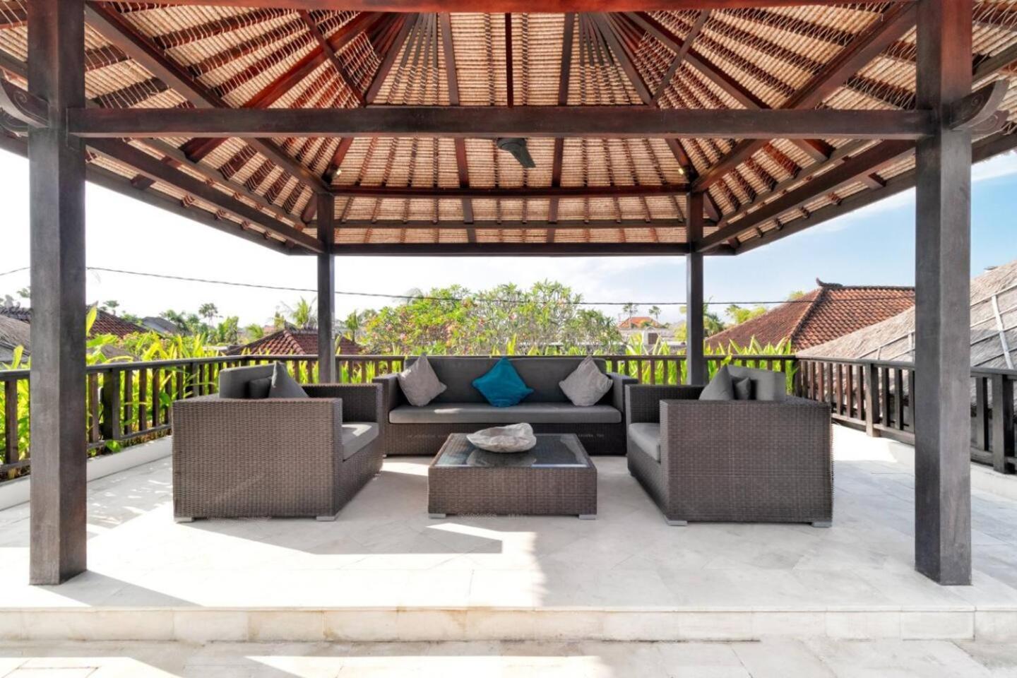 The Residence Seminyak Buitenkant foto