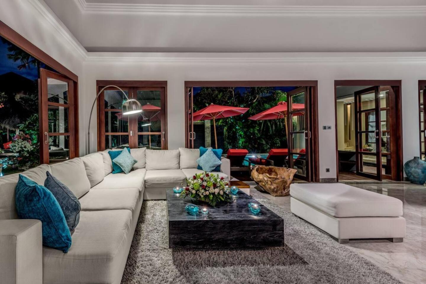 The Residence Seminyak Buitenkant foto