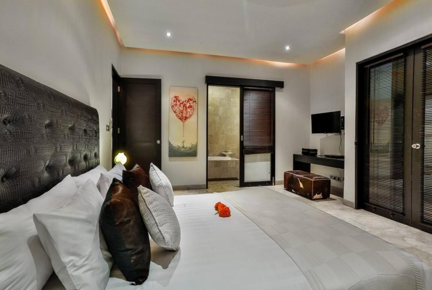 The Residence Seminyak Buitenkant foto