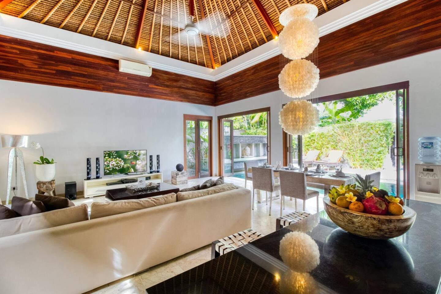 The Residence Seminyak Buitenkant foto