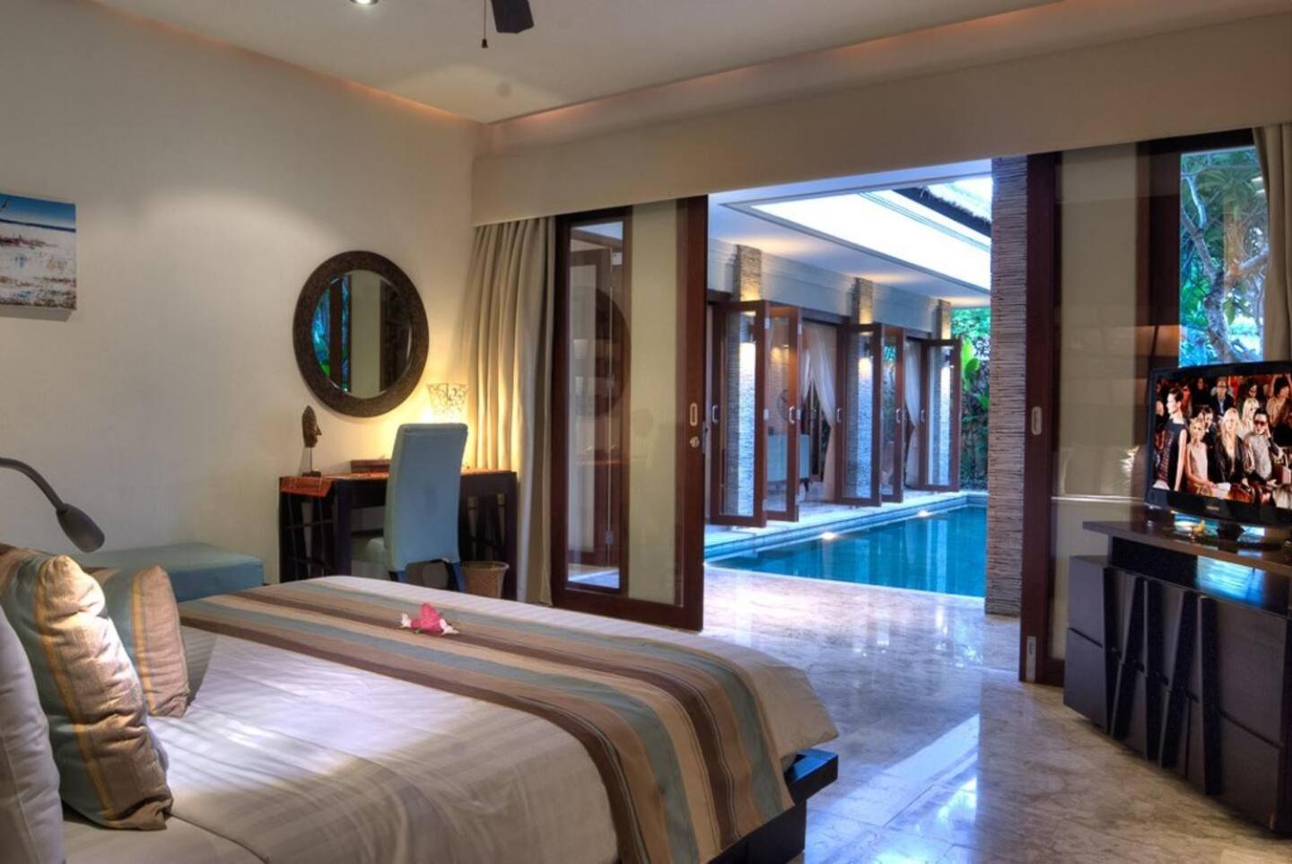 The Residence Seminyak Buitenkant foto