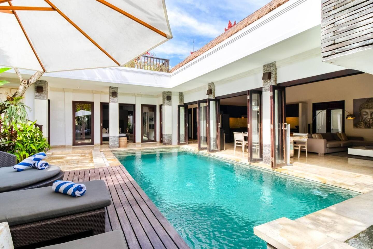 The Residence Seminyak Buitenkant foto